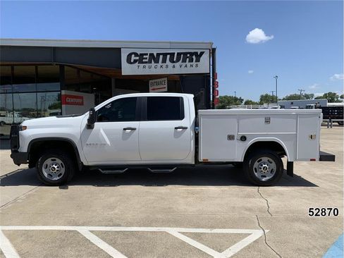 Used 2024 Chevrolet Silverado 2500 W/T w/ WT Convenience Package AWD/4WD image 4