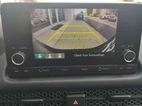 Used 2024 Honda HR-V Sport image 9