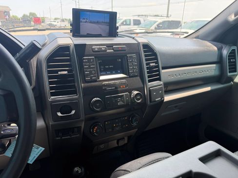 Used 2019 Ford F350 XLT AWD/4WD image 18