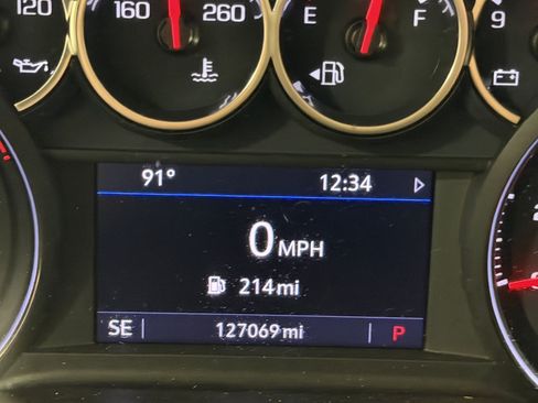Used 2021 Chevrolet Tahoe LT RWD image 17