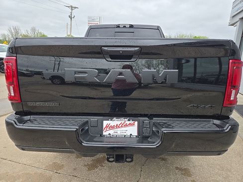 New 2026 RAM 2500 Big Horn AWD/4WD image 10