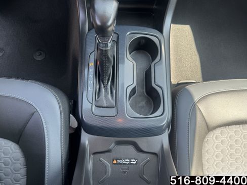 Used 2022 Chevrolet Colorado Z71 AWD/4WD image 21