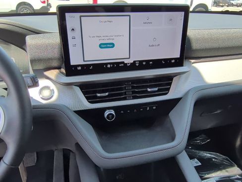 New 2026 Ford Explorer Active RWD image 21