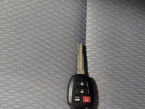 Used 2019 Toyota Corolla SE image 32