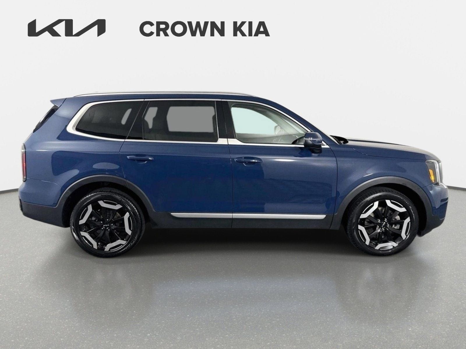 Certified 2023 Kia Telluride EX w/ EX Captain's Chair Package FWD image 4