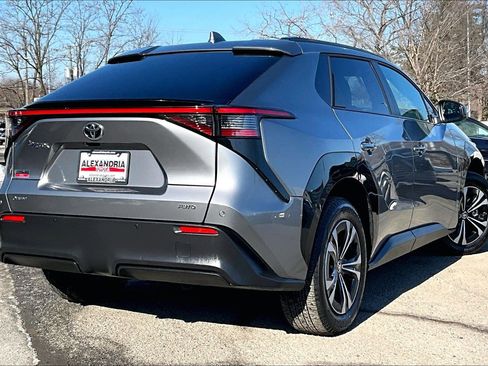 Used 2025 Toyota bZ4X AWD w/ Weather Package image 11