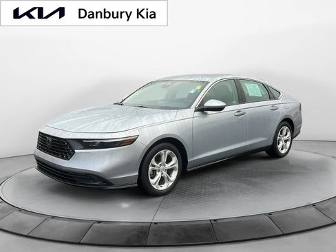 Used 2025 Honda Accord LX image 3