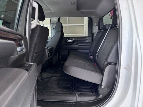 Used 2025 GMC Sierra 2500 SLE w/ SLE Value Package; AWD/4WD image 13
