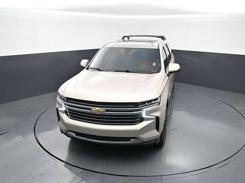 Used 2022 Chevrolet Tahoe LT w/ LT Signature Package AWD/4WD image 18