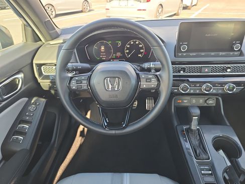 Certified 2025 Honda Civic Sport image 10
