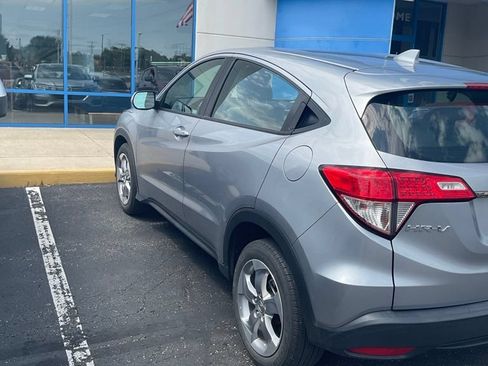 Used 2021 Honda HR-V LX image 4
