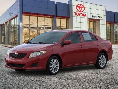 Used 2010 Toyota Corolla LE w/ All Weather Guard Pkg FWD image 2