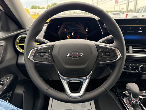 New 2026 Chevrolet Trax ACTIV w/ Sunroof Package FWD image 13