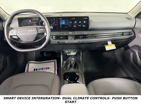 Used 2025 Kia K4 EX image 4