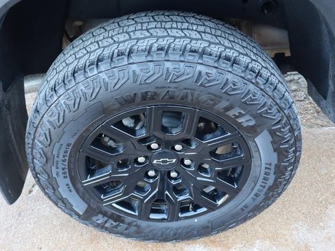 Used 2024 Chevrolet Colorado Trail Boss w/ Advanced Trailering Package image 29