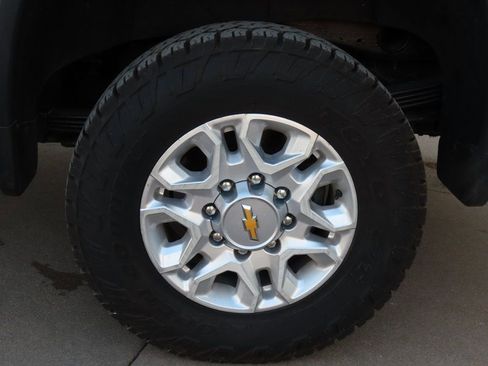 Used 2022 Chevrolet Silverado 2500 LTZ image 42