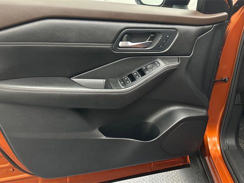 Certified 2023 Nissan Rogue SL w/ SL Premium Package image 15