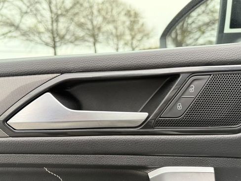 Used 2024 Volkswagen Tiguan Wolfsburg Edition image 12