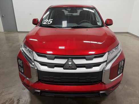 Used 2025 Mitsubishi Outlander Sport ES AWD/4WD image 8