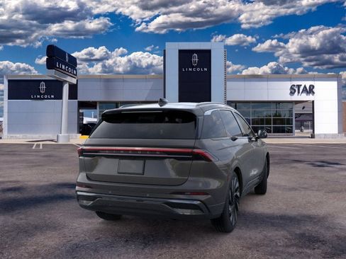 New 2026 Lincoln Nautilus Black Label w/ Jet Appearance Package AWD/4WD image 8