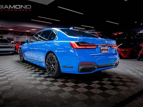 Used 2021 BMW 750i xDrive w/ Executive Package image 26