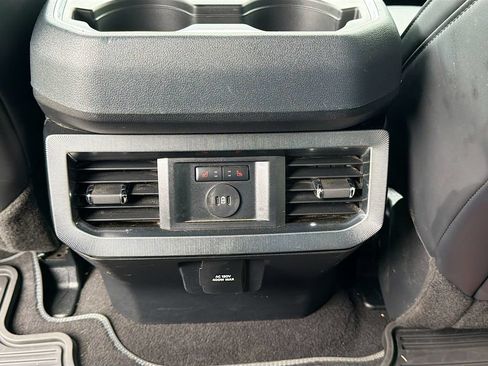 Used 2025 Ford F450 Platinum w/ FX4 Off-Road Package AWD/4WD image 29
