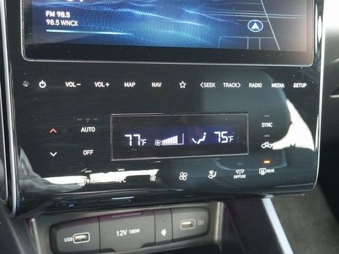 Used 2024 Hyundai Santa Cruz Limited image 25