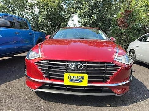 Used 2023 Hyundai Sonata SE FWD image 3