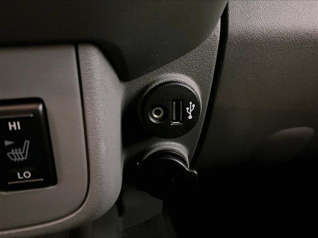 Used 2019 Nissan Frontier SL AWD/4WD image 31