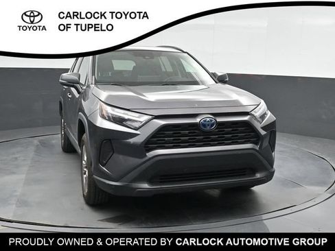 Used 2022 Toyota RAV4 XLE w/ Convenience Package AWD/4WD image 7