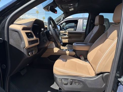 Used 2024 Chevrolet Tahoe Premier RWD image 11