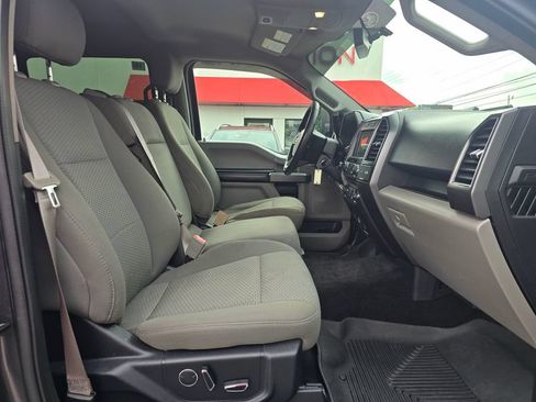 Used 2018 Ford F150 XLT w/ Equipment Group 302A Luxury AWD/4WD image 16