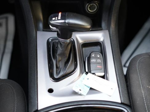 Used 2022 Dodge Charger R/T w/ Blacktop Package RWD image 14