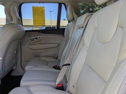 Used 2022 Volvo XC90 T6 Inscription w/ Advanced Package image 16