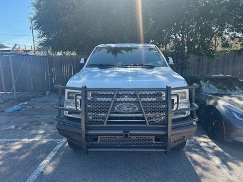 Used 2021 Ford F350 Lariat w/ Lariat Ultimate Package AWD/4WD image 5
