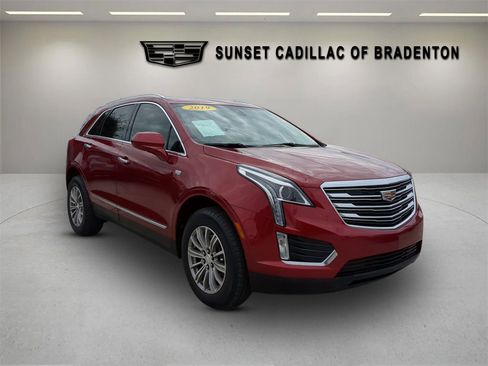 Used 2019 Cadillac XT5 Luxury image 1