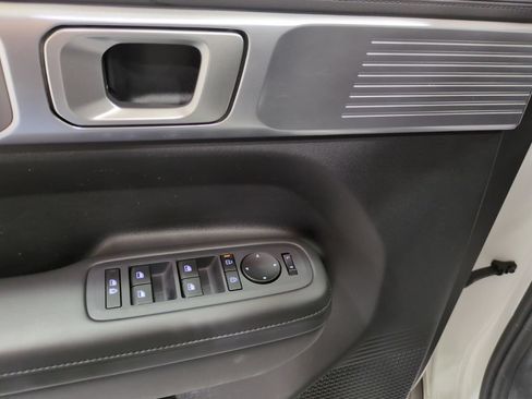 Certified 2024 Hyundai Santa Fe SEL FWD image 17
