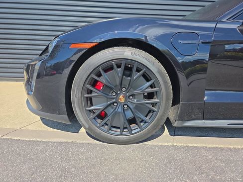 Certified 2022 Porsche Taycan GTS AWD/4WD image 5