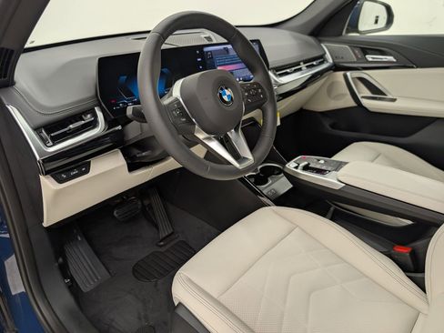 Used 2026 BMW X1 xDrive28i w/ Convenience Package AWD/4WD image 4