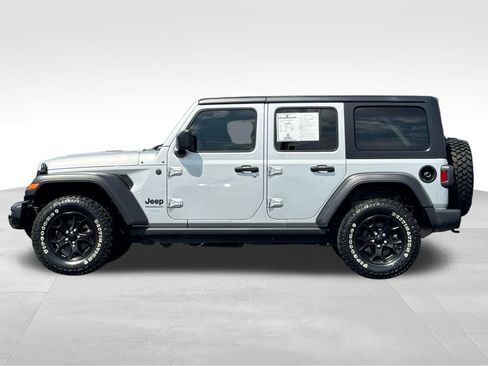 Used 2023 Jeep Wrangler Unlimited Sport AWD/4WD image 4