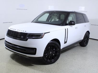 New 2025 Land Rover Range Rover SE