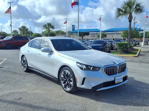 Used 2024 BMW 530i RWD image 20