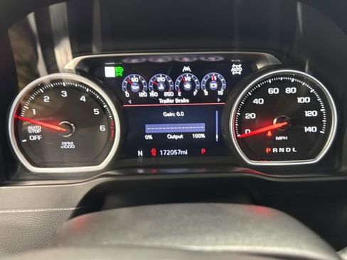 Used 2019 Chevrolet Silverado 1500 High Country w/ High Country Premium Package image 13