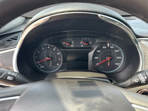 Used 2021 Chevrolet Malibu LT FWD image 27