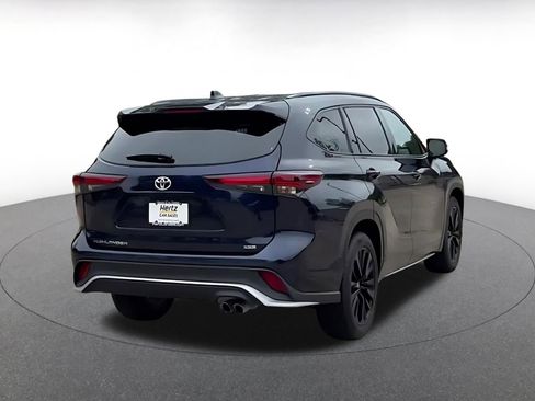 Used 2024 Toyota Highlander XSE FWD image 15