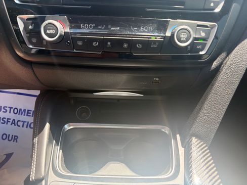 Used 2017 BMW M4 Convertible RWD image 19