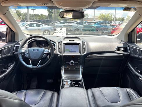 Used 2020 Ford Edge Titanium w/ Equipment Group 301A FWD image 7