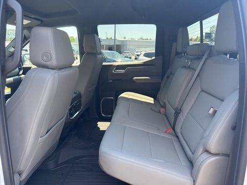 New 2026 GMC Sierra 1500 SLT w/ SLT Premium Plus Package AWD/4WD image 11