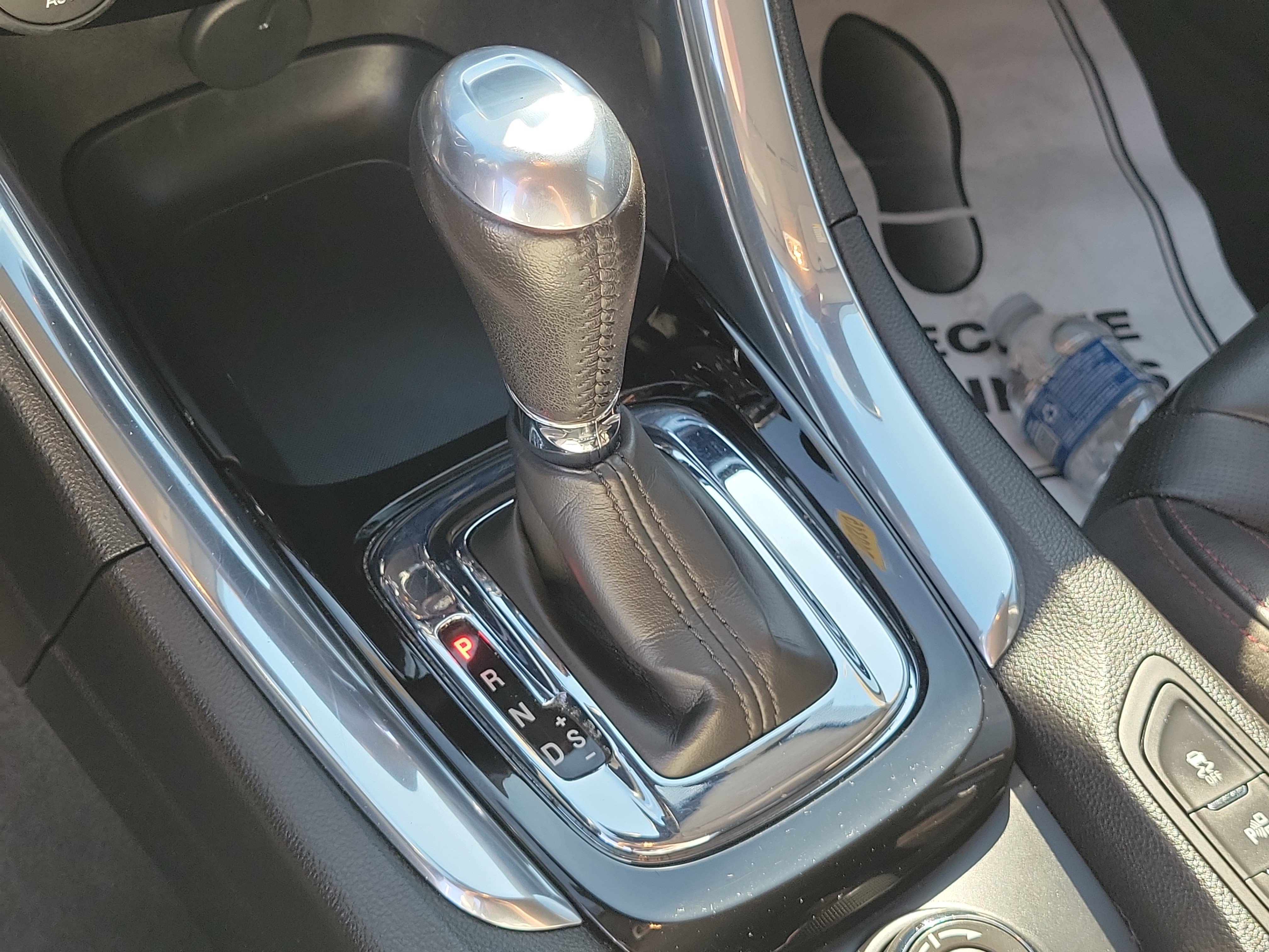Used 2015 Chevrolet SS RWD image 28