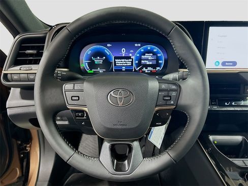 New 2026 Toyota Crown XLE image 9